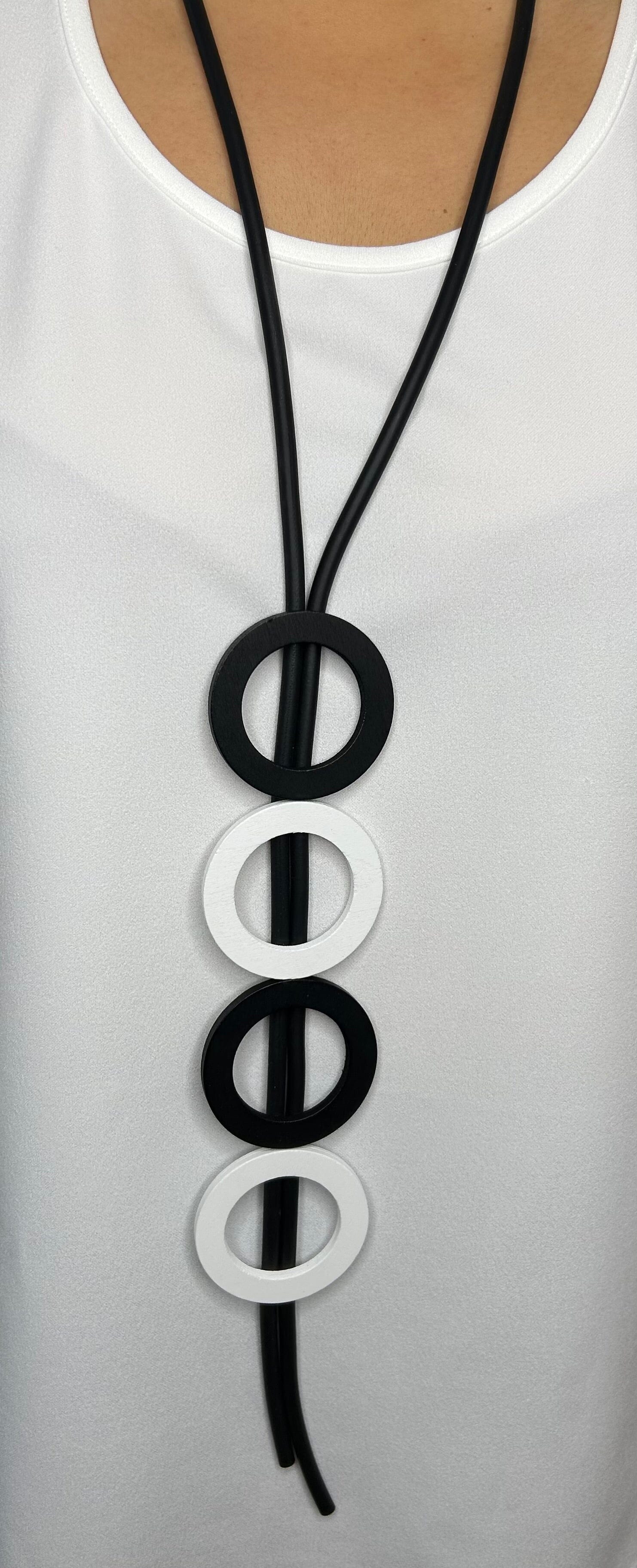 Monochrome Circle Necklace Accessories Elmay Boutique 